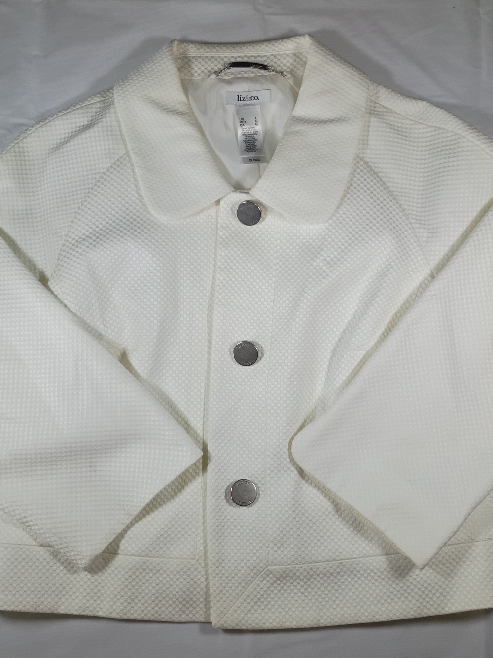Liz&Co White Textured Button-Front Jacket